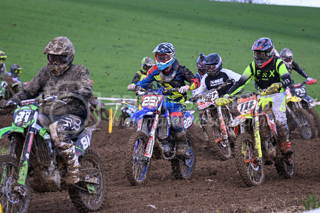 Motocross Schlatt bei Winterthur - 29. April 2023 | #81 Schilling Robin aus Bischofszell (CH) auf Kawasaki, #221 Koch Raphael aus Effretikon (CH) auf Yamaha und #111 Lang Nico aus Grosswangen (CH) in der Kategorie MX2 am Motocross Schlatt bei Winterthur, 29. April 2023.
Instagram: @mx_schlatt | @mc_wila | @sam_schweiz
Bild: Sportfotografie Markus Aeschimann | www.markus-aeschimann.ch - Realisiert mit Pictrs.com