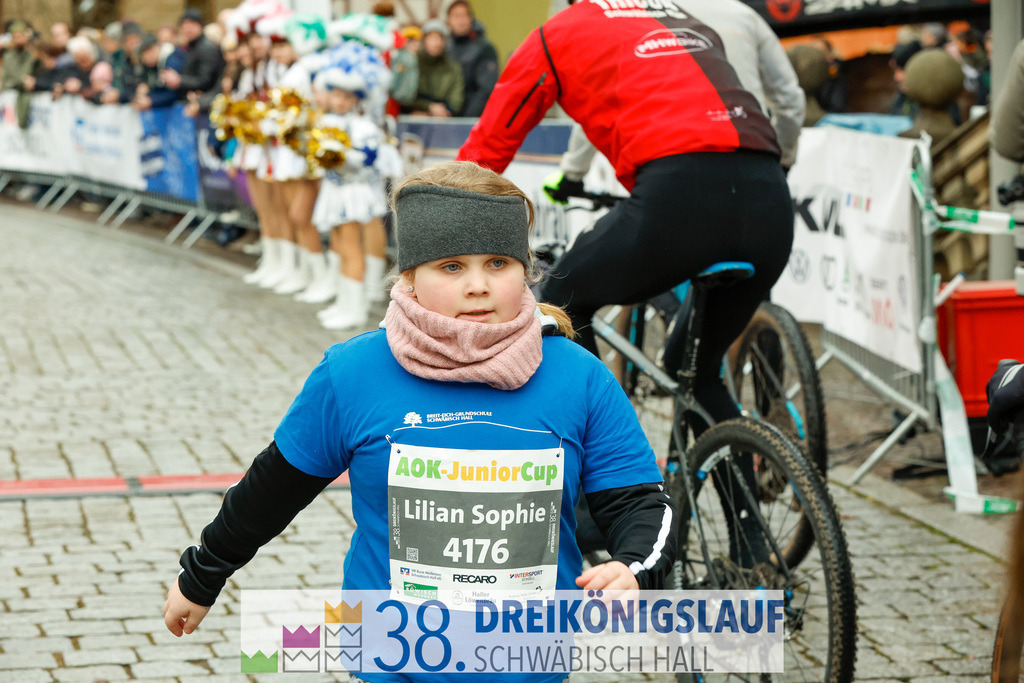 400m AOK Junior Cup | 3 Koenigslauf 2024 400m AOK Junior Cup - Realisiert mit Pictrs.com