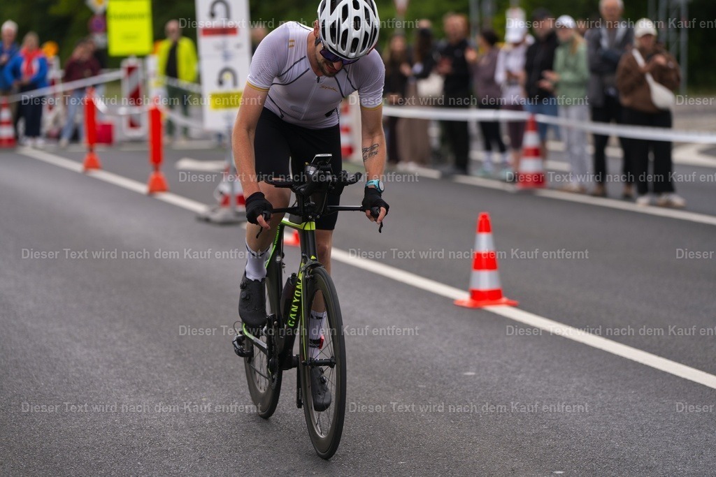 triathlon_wuerzburg_r_2026_06_14-670 | Shop für Fotos von Sportevents z.B. Obstacle Course Racing, OCR, Triathlon, Trail Run und MTB - Realisiert mit Pictrs.com