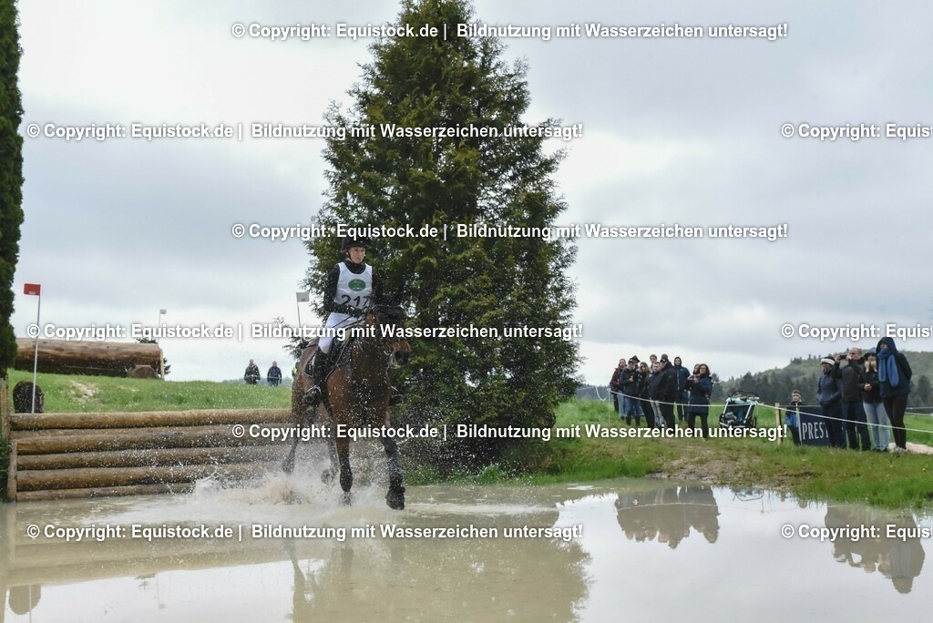 20230513_CCI2_Section2_Gelände_0195 | equistock