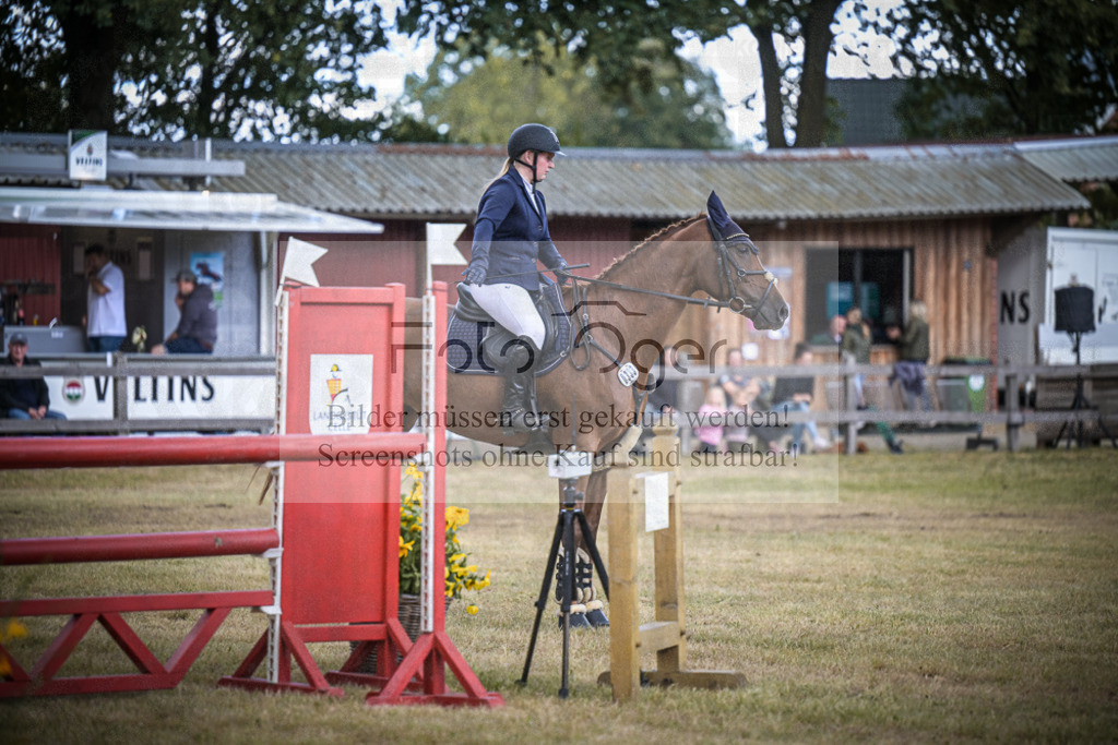 DOS_0003 | Entdecke hochwertige Reitturnierfotos von Foto Oger. Professionell, emotional und authentisch – jetzt Lieblingsmomente im Shop bestellen.Deutschlandweite Turnierfotografie. - Realisiert mit Pictrs.com