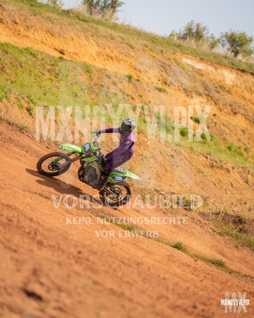 866A4068 | mxndyyvipix