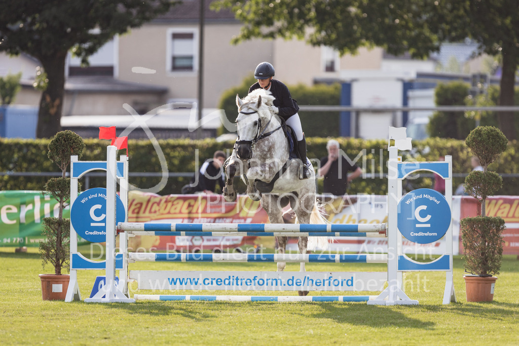 230713_LC_StilA-945 | Deine schönsten Turniermomente als professionelle Fotos! Entdecke hochwertige Pferdesport-Fotografie im Online-Shop. Jetzt Fotos finden & bestellen!