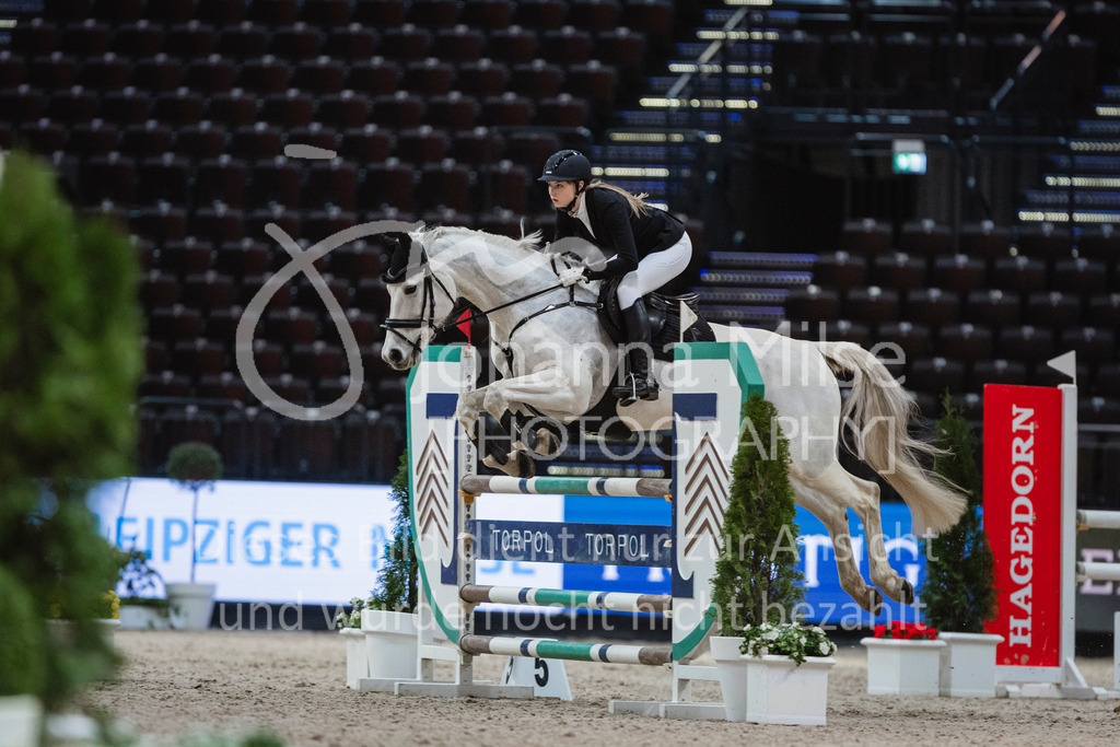 240120_Leipzig_AmateurSmall-129 | Deine schönsten Turniermomente als professionelle Fotos! Entdecke hochwertige Pferdesport-Fotografie im Online-Shop. Jetzt Fotos finden & bestellen!