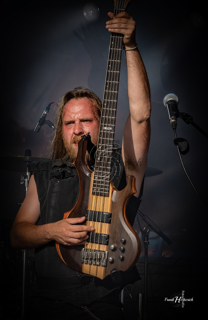 Violand | Frank Herberich Fotografie, Frank Herberich, Fotografie, Hochzeit, Portrait, St. Peter Ording, Ording, Westerhever, Nordsee, Frank Fotografie, Hardheim,  Odenwald,Walldürn, Band,Eventfotografie - Realisiert mit Pictrs.com