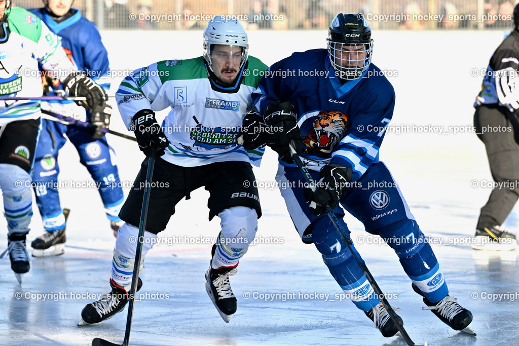 EC Tigers Paternion vs. EC FELD AM SEE/DSG LEDENITZEN | #79 Bobnar Marco EC FELD AM SEE Ledenitzen, #7 Kreuger Matthias EC Tigers Paternion, EC Tigers Paternion vs. EC FELD AM SEE/DSG LEDENITZEN, EC Tigers Paternion vs. EC FELD AM SEE/DSG LEDENITZEN am 04.01.2026 in Paternion (Eislaufplatz Paternion), Austria, (Photo by Bernd Stefan)