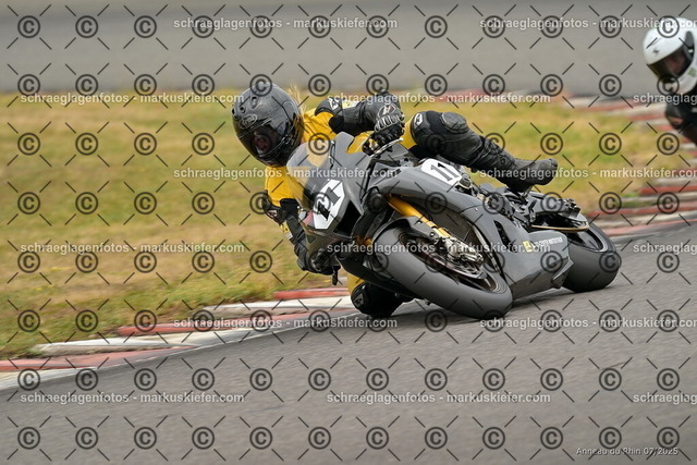 25bt05-1370 | markuskiefer.com - Realisiert mit Pictrs.com