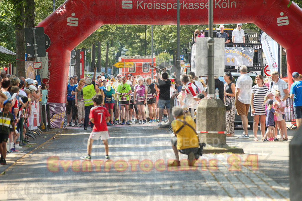 230624_1603_EX1_5835 | Sportfotografie im Rhein-Sieg Kreis, Köln, Bonn, NRW, Rheinland Pfalz, Hessen, etc. Unser Tätigkeitsfeld umfasst den Laufsport vom Volkslauf über den Marathon, Duathlon, Triathon bis zum Ultralauf wie Kölnpfad Ultra oder Schindertrail.