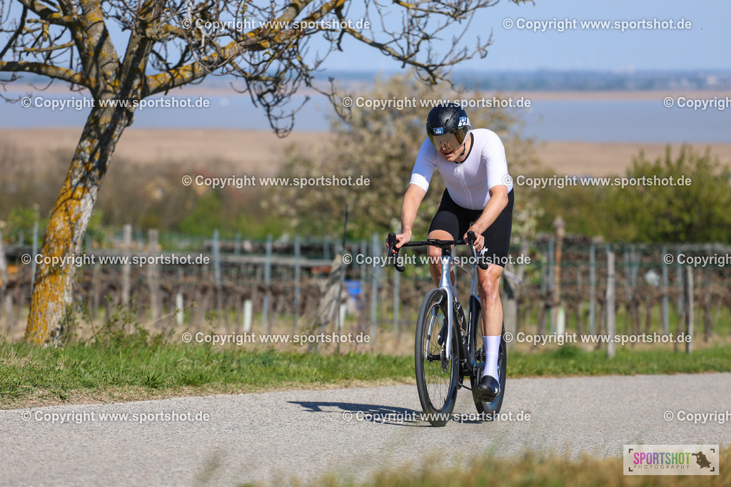 IMG_9875 | @sportshot_your_pictrs #yourpictures#roadtowm2029 #nrm #neusiedlerseeradmarathon #neusiedlersee #neusiedlerseetourismus #burgenland #mörbisch #nrm26 #burgenlandtourismus #voglundco #poweredbyburgenlandtourismus #radsport #rad #marathon #ucigranfondo #visitburgenland #ucigranfondoworldseries