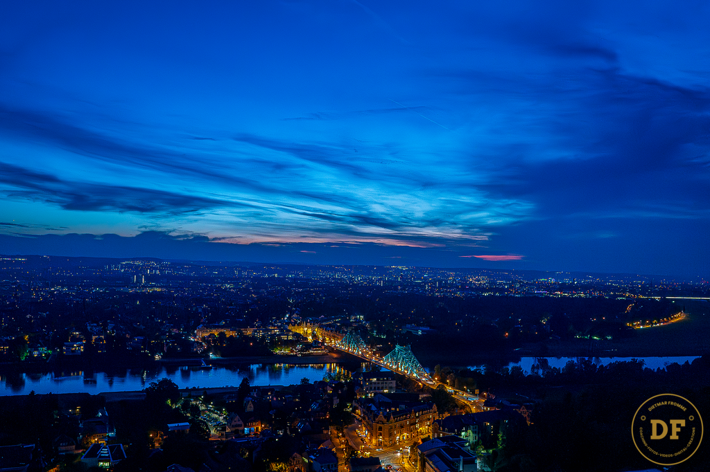 3511-TopTop-no-Signum-1 | Geschenke, Wandbilder und Accessoires mit Motiven aus Dresden und anderen schönen Orten zur Verschönerung Deines zu Hauses und zum verschenken gewünscht? Wähle Deine Lieblingsbild auf dem Produkt Deiner Wahl. 