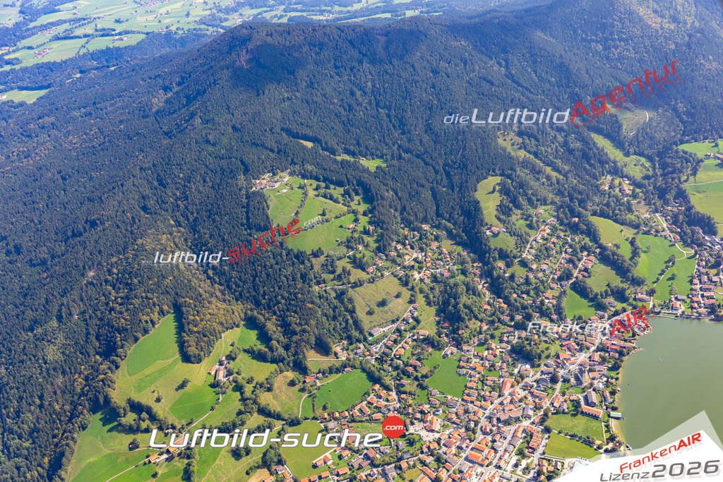 Das Luftbild der Stadt Schliersee wurde 2020 vom Flugzeug heraus erstellt (keine Drohne) Aufnahmehöhe ca.400 Meter- hohe Auflösung und Qualität garantiert!