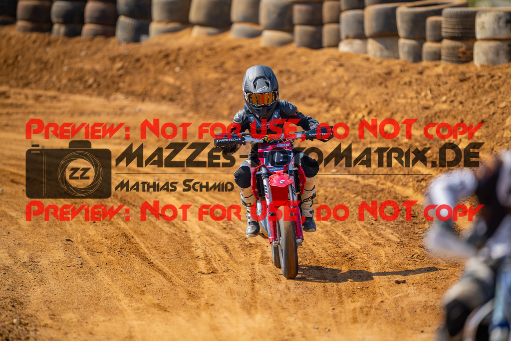 MaZZes-Fotomatrix-20260815-605190 | ROOKIES