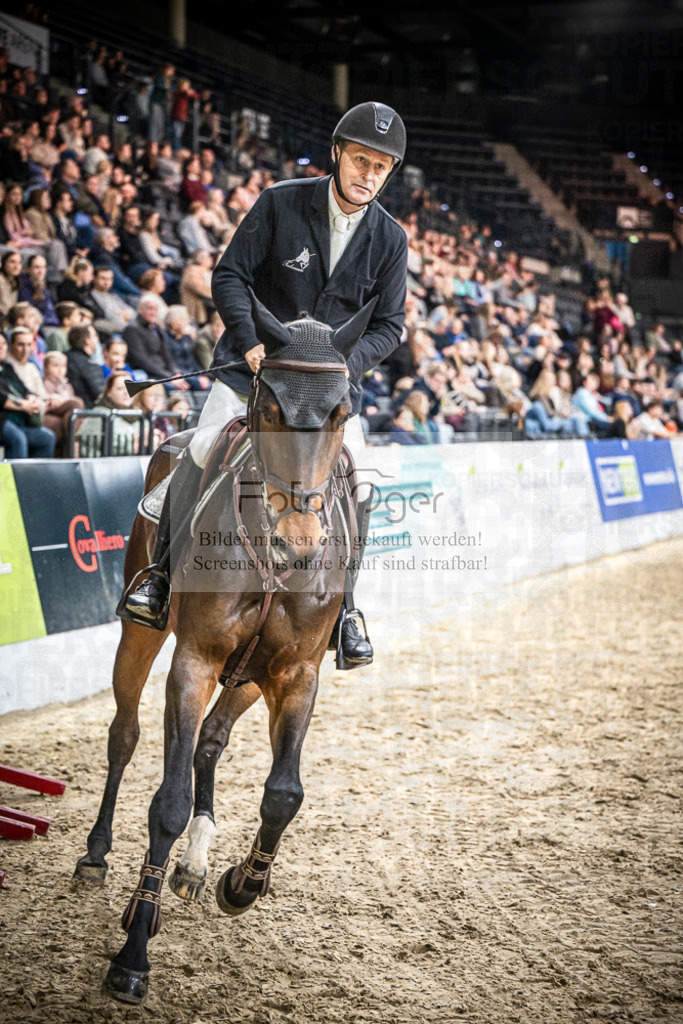 DOS_2191 | Entdecke hochwertige Reitturnierfotos von Foto Oger. Professionell, emotional und authentisch – jetzt Lieblingsmomente im Shop bestellen.Deutschlandweite Turnierfotografie. - Realisiert mit Pictrs.com