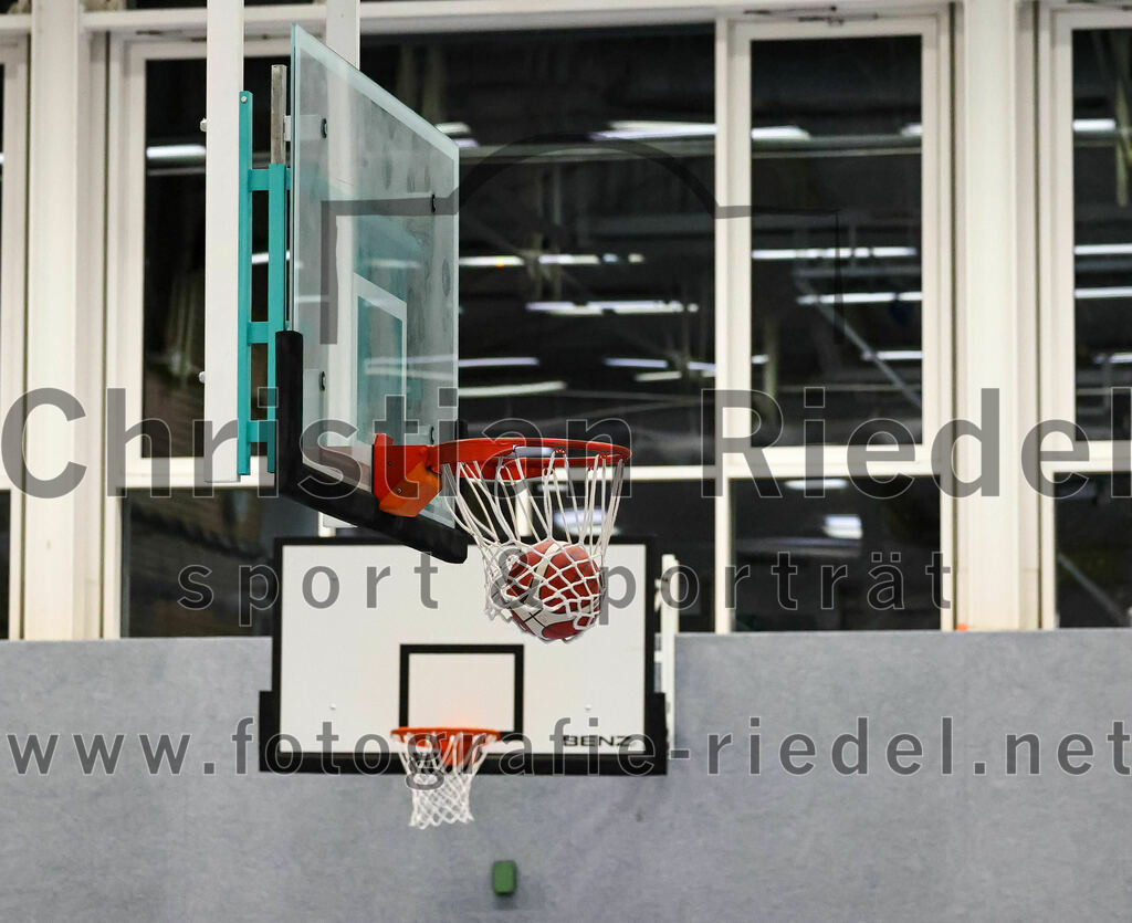 2022-12-04_028_SG_Poing_gegen_TSV_Muenchen_Ost_4 | Poing, Deutschland, 04.12.2022:
Basketball, Bezirksklasse 2021 / 2022, 8. Spieltag, SG Poing gegen TSV München Ost 4, Endergebnis: 37:65

Foto: Christian Riedel / fotografie-riedel.net
