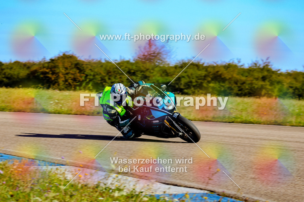 044-1622 | Hier findet Ihr Bilder von Touristenfahrten auf der Nürburgring Nordschleife oder von anderen Veranstaltungen die ich besucht habe. Viel Spass beim Durch Schauen 