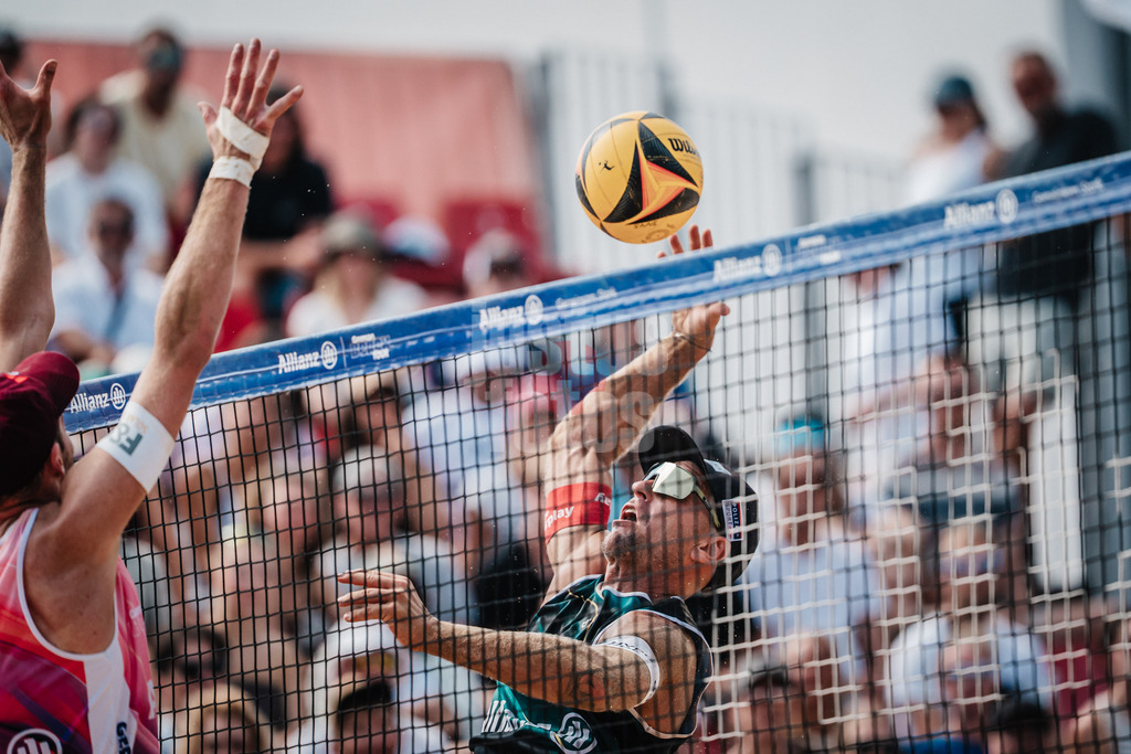Beachvolleyball | Männer | Allianz German Beach Tour 2025 | Tourstop Berlin | 16.08.2025 | Alexander Horst beim Angriff
