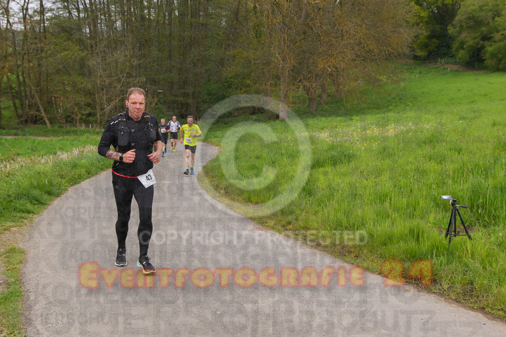 220501_1021_EV8_0613 | Sportfotografie im Rhein-Sieg Kreis, Köln, Bonn, NRW, Rheinland Pfalz, Hessen, etc. Unser Tätigkeitsfeld umfasst den Laufsport vom Volkslauf über den Marathon, Duathlon, Triathon bis zum Ultralauf wie Kölnpfad Ultra oder Schindertrail.