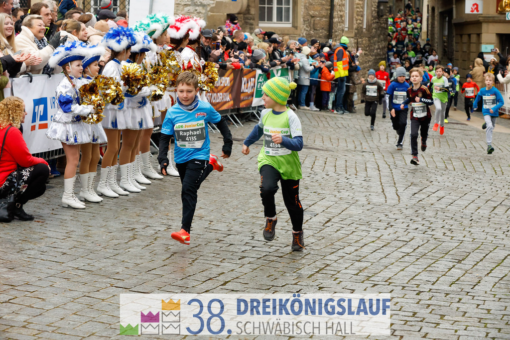 400m AOK Junior Cup | 3 Koenigslauf 2024 400m AOK Junior Cup - Realisiert mit Pictrs.com