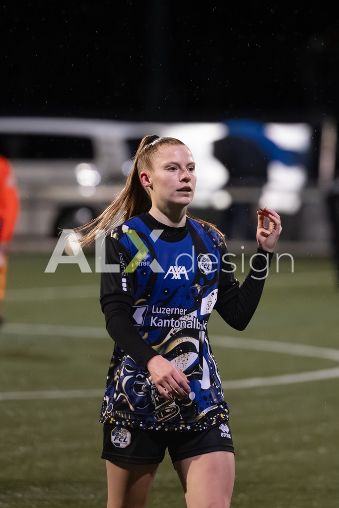 Fußball I Frauen I Saison 2025-2026 I AXA Women's Super League | Women I 14. Spieltag I Grasshoppers Club Zürich - FC Luzern I 14.02.2026 | 4 Mia Knapp (CH) (FC Luzern) – Abwehr - Realisiert mit Pictrs.com