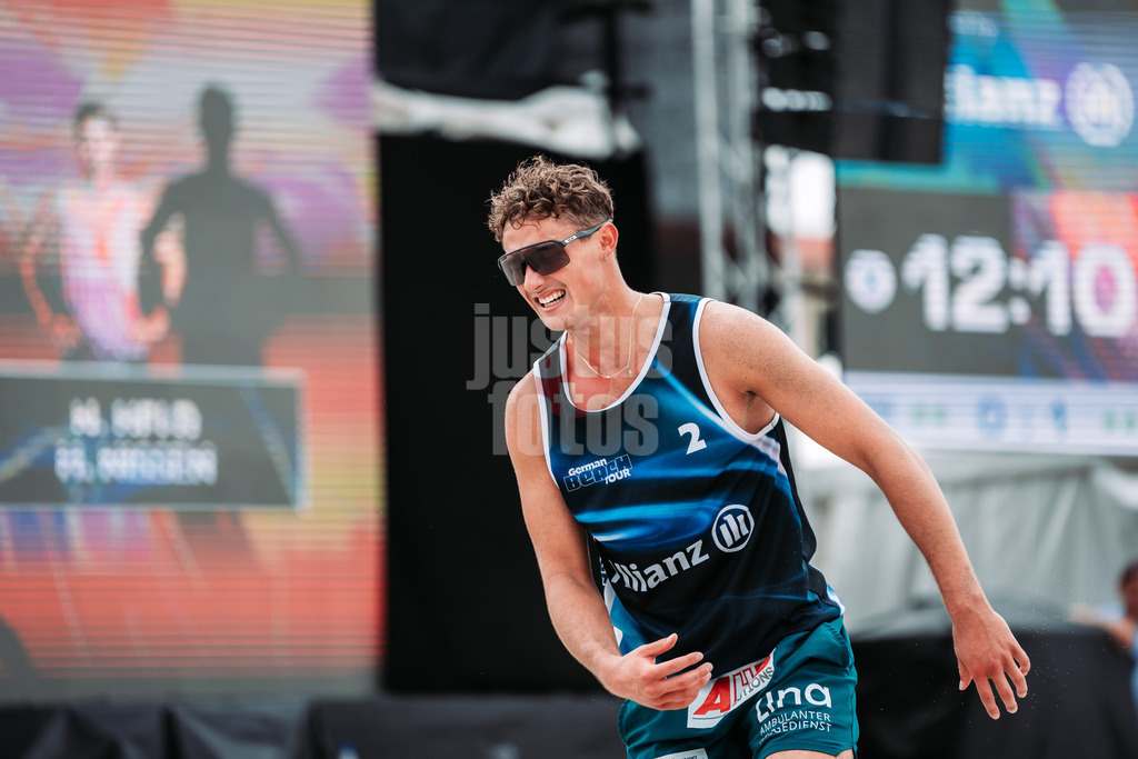 Beachvolleyball | Männer | Allianz German Beach Tour 2024 | Tourstop Kühlungsborn 2 | 16.08.2024 | Hennes Nissen ärgert sich