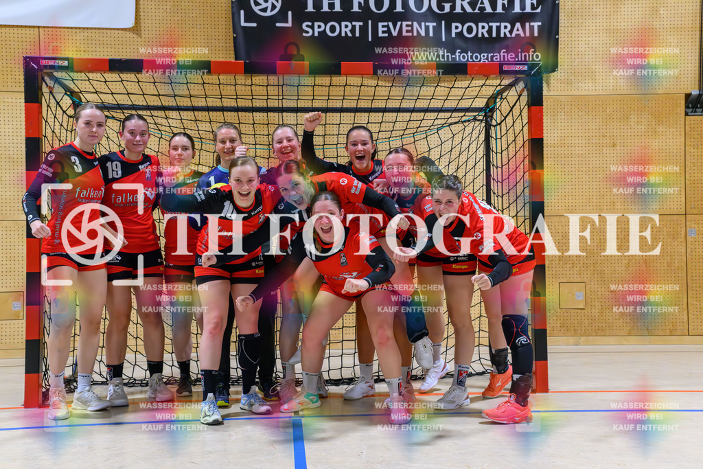 GER, SG Maulburg/Steinen - SV Allensbach 2, Handball, Suedbadenliga, 2. Spieltag, Saison 2023/2024, 14.10.2023 | Siegerfoto nach Spielende. 

GER, SG Maulburg/Steinen - SV Allensbach 2, Handball, Suedbadenliga, 2. Spieltag, Saison 2023/2024, 14.10.2023

Foto: TH Fotografie/Thomas Hess
