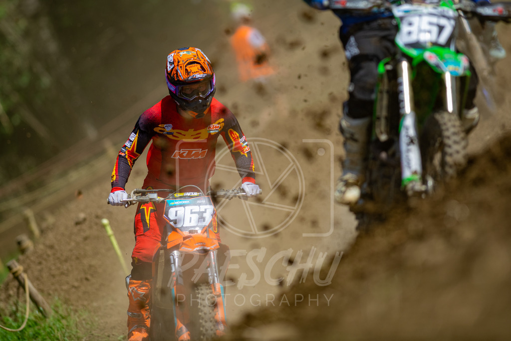 MX 2 (679) | Paeschuphoto Shop - Wer nicht sucht der auch nicht findet.Ob Motocrossbilder oder von einem besuchtem Spiel, Hauptsache Action. - Realisiert mit Pictrs.com