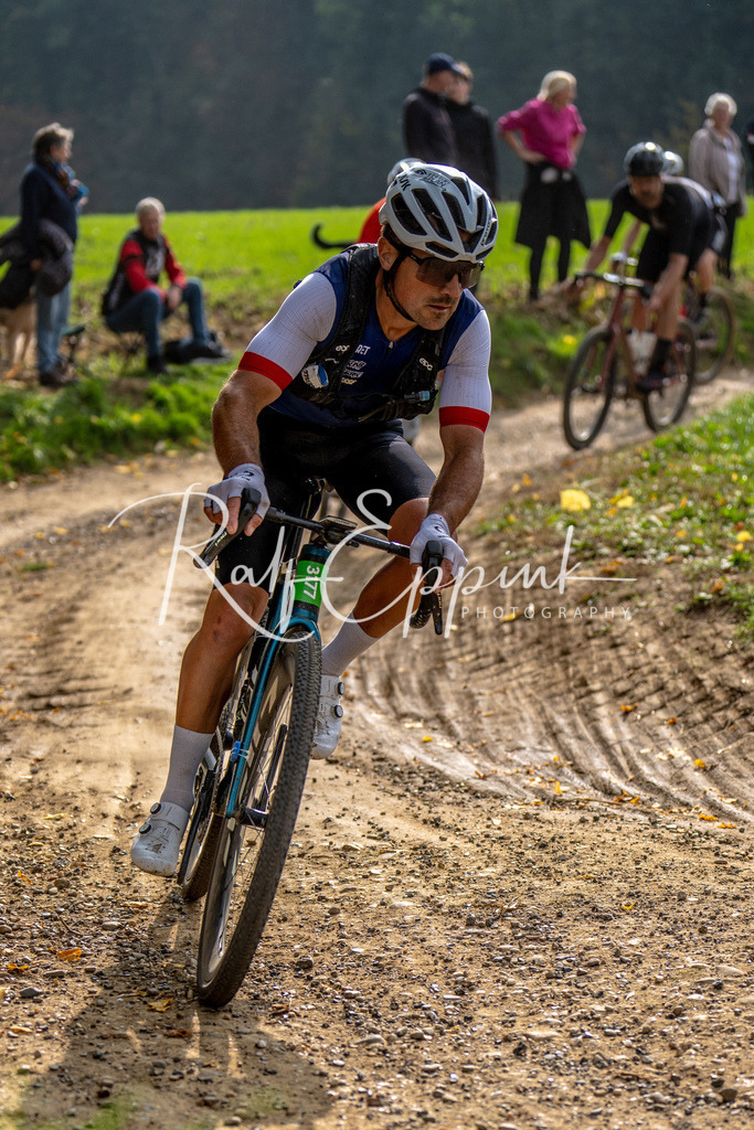 Ralf Eppink Photography 20251012_DSC05190 | Sportfotografie, Eventfotografie, Porträtfotografie, Radsport Fotograf, Triathlon Fotograf, Düsseldorf Fotograf, Köln Fotograf, Actionfotografie, Teamfotografie, Peoplefotografie, Business Portraits, Veranstaltungsfotografie, Reportagefotografie - Realisiert mit Pictrs.com