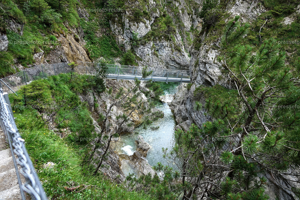 welltvi-2019-Juli09--Stuibenfaelle-Planseeabfluss-Reutte-DSD03355 | Info aus dem Bezirk Reutte/Ausserfern Tirol sowie eine umfangreiche Bilddatenbank über die gesamte Region: Lechtal, Talkessel Reutte, Tannheimertal, Zwischentoren. Lech, Plansee, Zugspitze, Grenztunnel, B179, Fernpassstraße, Verkehr, Lawinen, Tradition, - Realisiert mit Pictrs.com