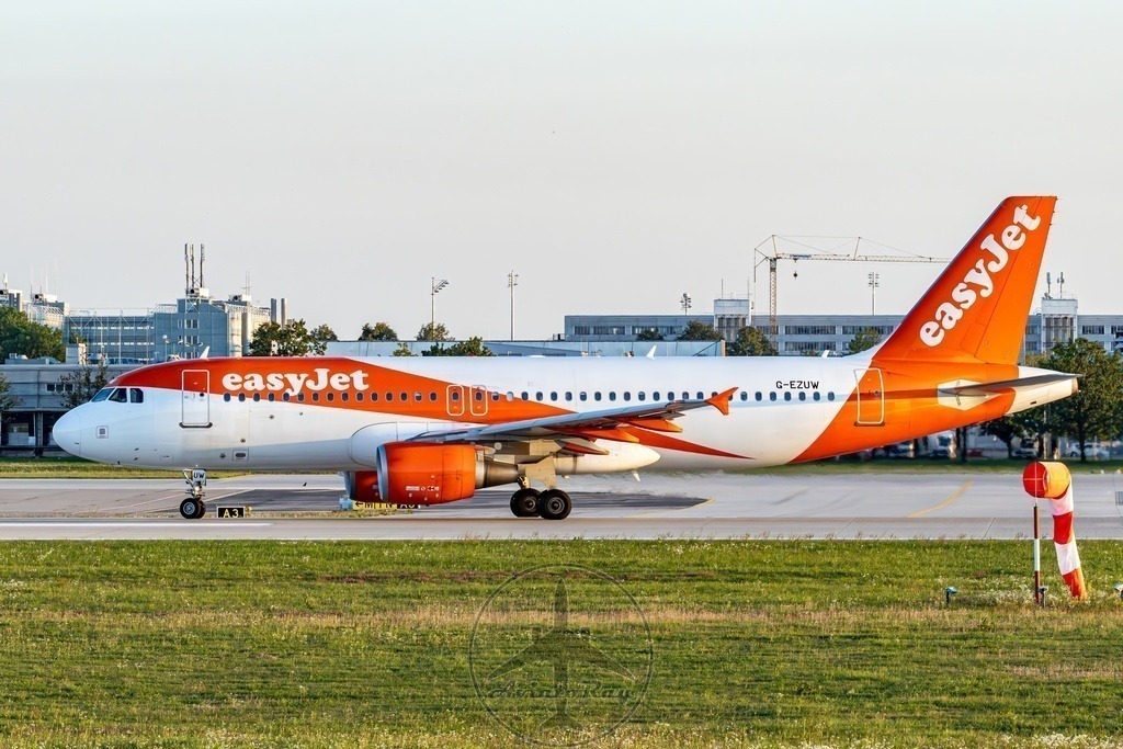 U23264-A320-G-EZUW-MUC-EDI-20230925-1-TPAI-sharpen-enhance-2x | Browse breathtaking aviation photography and order high-quality prints from AviatoRay's gallery. Perfect for enthusiasts and collectors. - Realisiert mit Pictrs.com