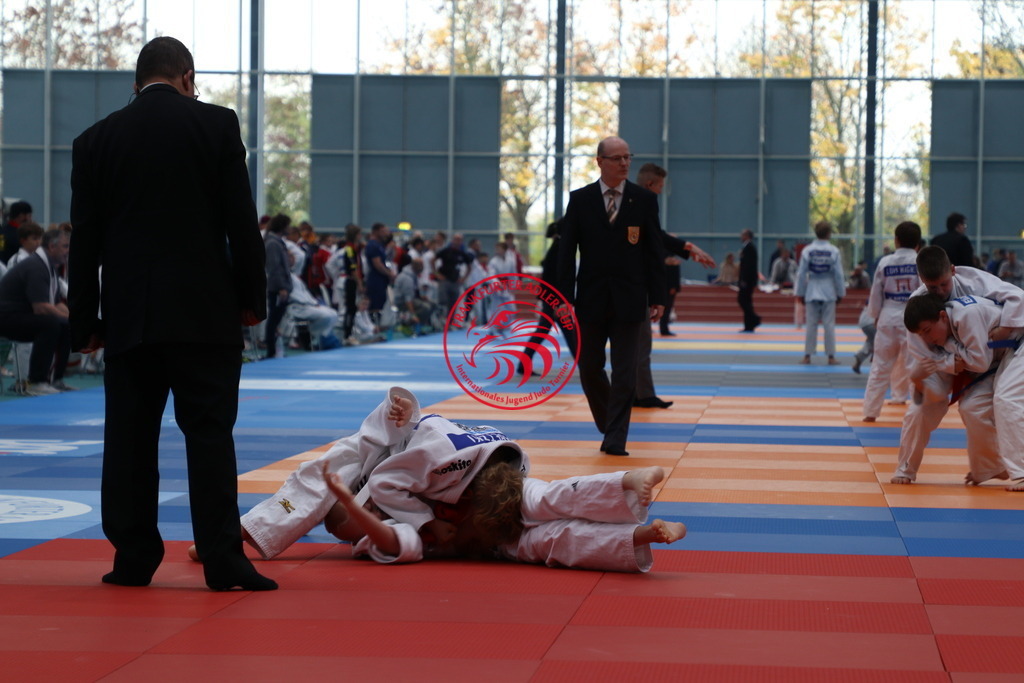 IMG_7893 | Fotos vom Adler Cup - Pictures from Adler Cup

Hier findet Ihr alle Eindrücke und großen Momente der Adler Cup Wochenenden. Here you will find all impressions and great moments of the Adler Cup weekends. - Realisiert mit Pictrs.com