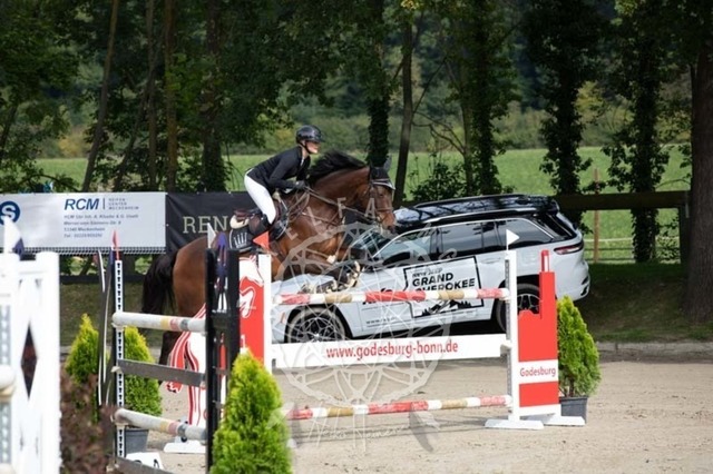 2B4A1318 | pixelfaenger - Realisiert mit Pictrs.com