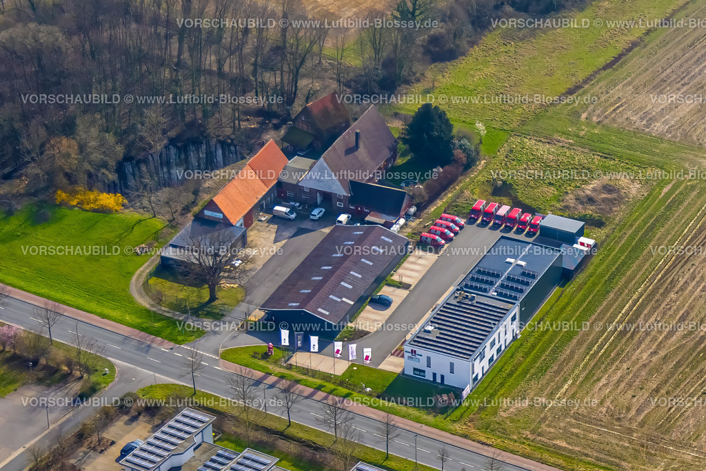 Hamm240306870OberallenerWeg2 | Luftbild, Gewerbepark Rhynern, Straßenkreuzung Werler Straße Ecke Oberallener Weg, Wilke Mediengruppe, ARAL Tankstelle und Truck Stop, Landtechnik Pedinghausen GmbH, Wiesen und Felder, Stadtbezirk Rhynern, Hamm, Ruhrgebiet, Nordrhein-Westfalen, Deutschland