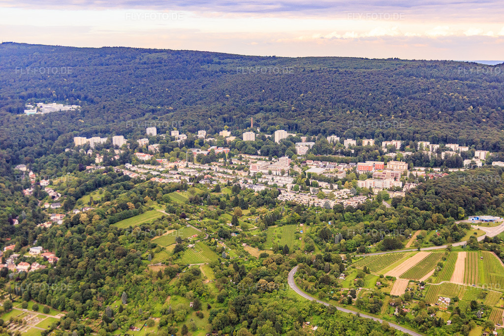 Luftbild: Wohnsiedlung am Hang im Ortsteil Boxberg in Heidelberg im Bundesland Baden-Württemberg in Deutschland.Foto: IMG_090841.jpg vom 04.07.2016 durch Werner Riehm/FLY-FOTO.deAuflösung des Originals: 5472 x 3648 px