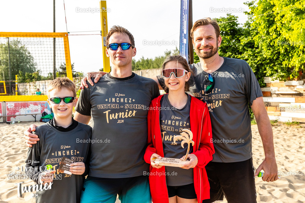 2024-00099945-Vater-Sohn-Turnier-2 | 09.05.2024; Berlin Foto: Gerold Rebsch - www.beachpics.de