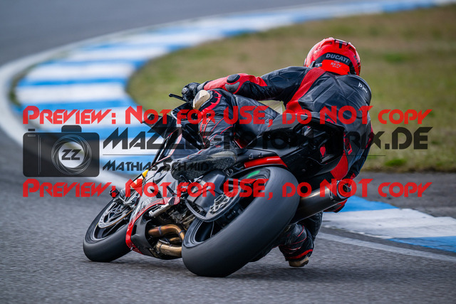 MaZZes_Fotomatrix_20240317_6007705_0998 | Fotograf Mathias Schmid
Sportfotograf,
Eventfotograf,
Hochzeitsfotograf,
Portraitfotograf