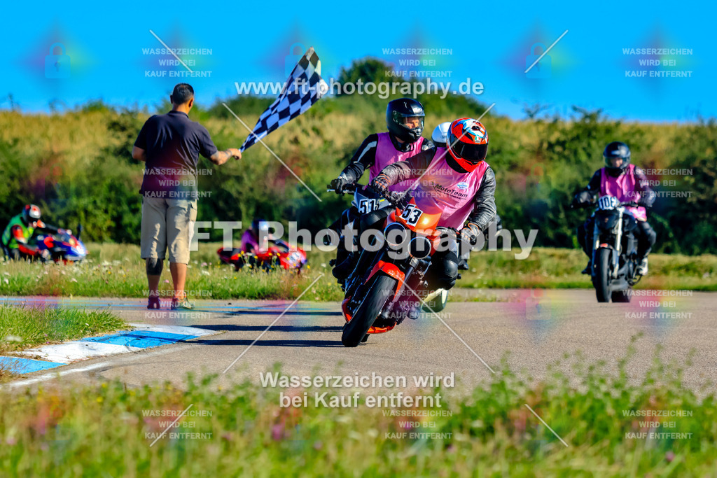 053-1871 | Hier findet Ihr Bilder von Touristenfahrten auf der Nürburgring Nordschleife oder von anderen Veranstaltungen die ich besucht habe. Viel Spass beim Durch Schauen 