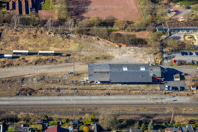 Hagen250302479 | Luftbild, AREA52 GmbH Hagen an der Bahnlinie um an der Bezirkssportanlage Haspe, Hasper Sportverein, Haspe, Hagen, Ruhrgebiet, Nordrhein-Westfalen, Deutschland