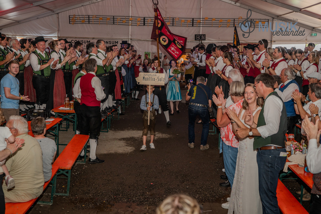 DSC_5888 | "Fussifoto.com – Ihr Ansprechpartner für hochwertige Fotografie! Entdecken Sie kreative Bilder und professionelle Dienstleistungen. Kontaktieren Sie uns für Ihre Projekte!"