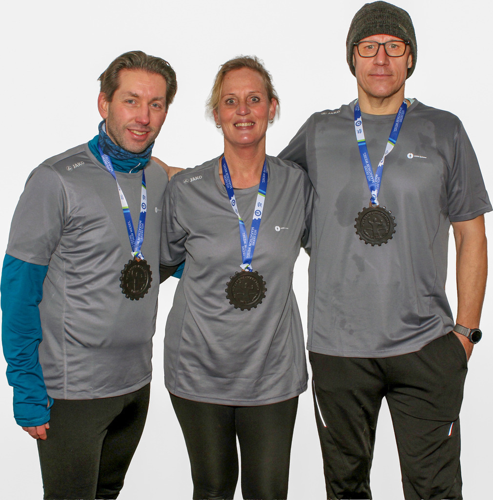 top-top.de-20260104-529 | Foto, Video, Fotografie, Videografie, Fotobox, DJ, Discjockey, Musik, Musikbox, Veranstaltung, Photobooth, Amazon, Ebay, Buchtipp, Bestseller, Autor, Verlag, Buch, Wesel, Hamminkeln, NRW, Dinslaken, Rees, Drohne, Hochzeit, Party, Fotobox, Wesel, Fotograf