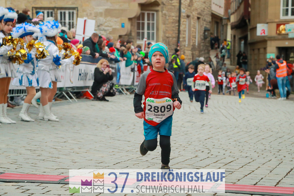 AOK JuniorCup 400m | 3Koenigslauf 2023 - Realisiert mit Pictrs.com