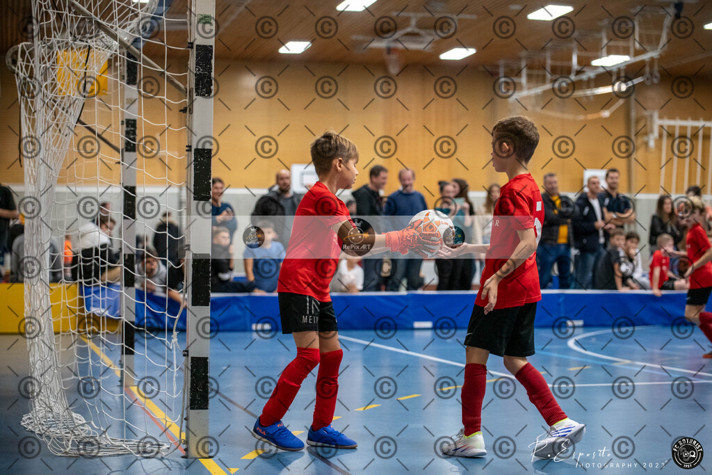 20231126_FCR_Hallenturnier_F1_071 | Sport und Naturfotografie von Roberto Esposito zeigt echte Momente Bewegung und die Schönheit der Natur. Ausdrucksstarke Bilder schaffen Emotionen.