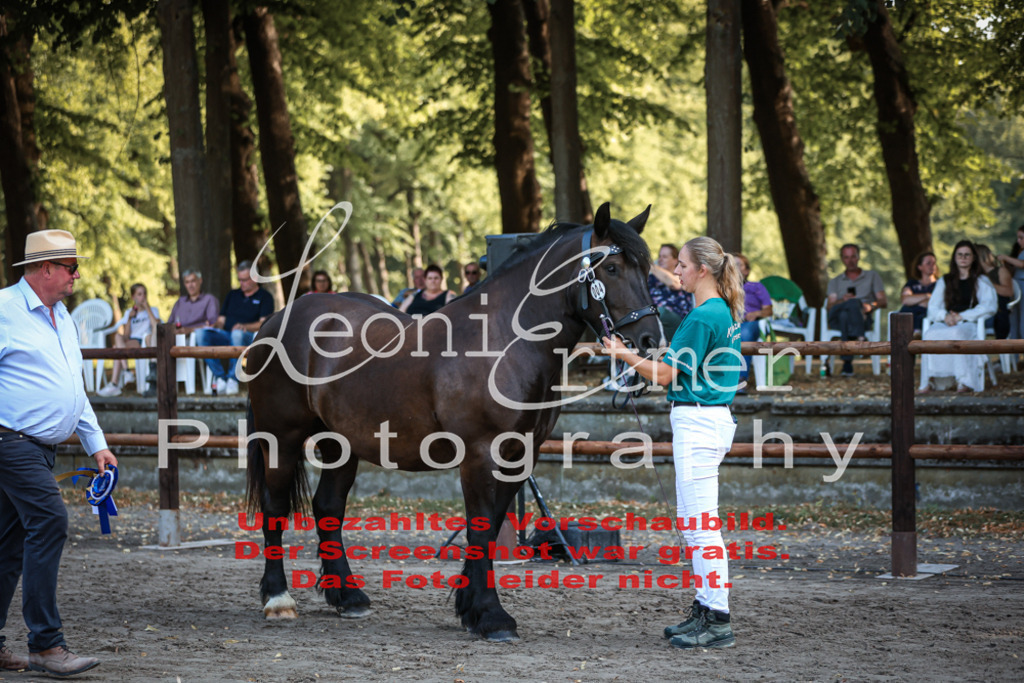 Fr3K00068 | Leoni Ertmer Photography - Realisiert mit Pictrs.com