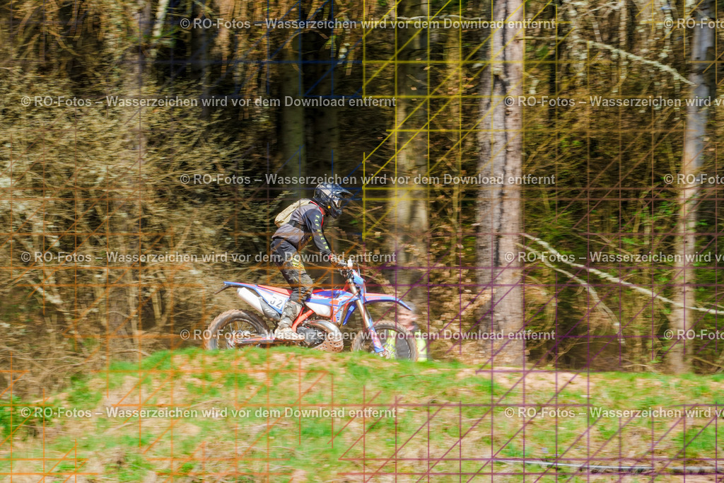 2 Lauf Mernes-186 | Sportfotografie von RO-Fotos: Motorsport, Motocross, Enduro, Laufveranstaltungen und Triathlon. Professionelle Fotos von Sportlern und Events. - Realisiert mit Pictrs.com