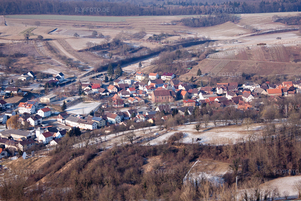 Luftbild: St. Lukas im Ortsteil Neuenbürg in Kraichtal im Bundesland Baden-Württemberg in Deutschland. Foto: IMG_48711.jpg vom 06.02.2012 durch Werner Riehm/FLY-FOTO.de