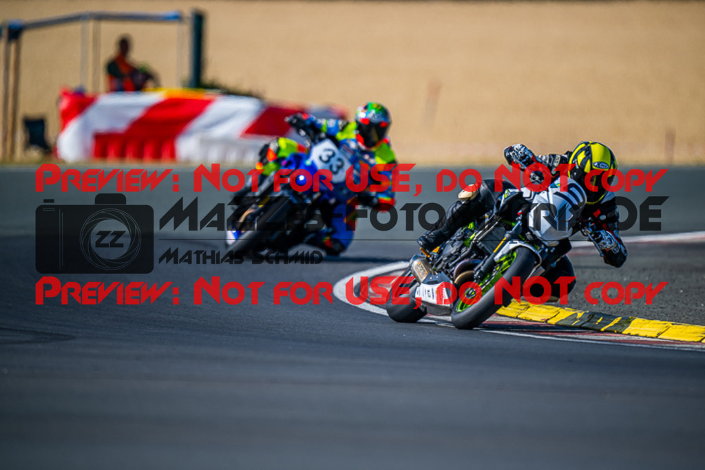 MaZZes_FotoMatrix_220722_1082 | TWIN