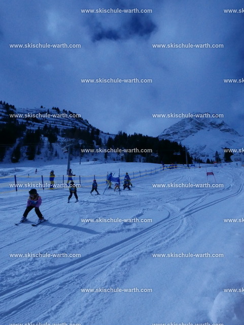 Skirennen Gruppe Lissi_Sophia (2) | Photos von der Skischule Warth - Realisiert mit Pictrs.com