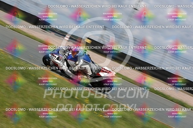 2016-07-01-PBK-2232 | Sportfotografie; SlowMotion; Video; Rennstrecke; Hafeneger; RSE; Speer; Trackday; Motorsportarena; Hockenheimring; Brno; Most; Barcelona; Valencia, Benny; Kaetzmer;