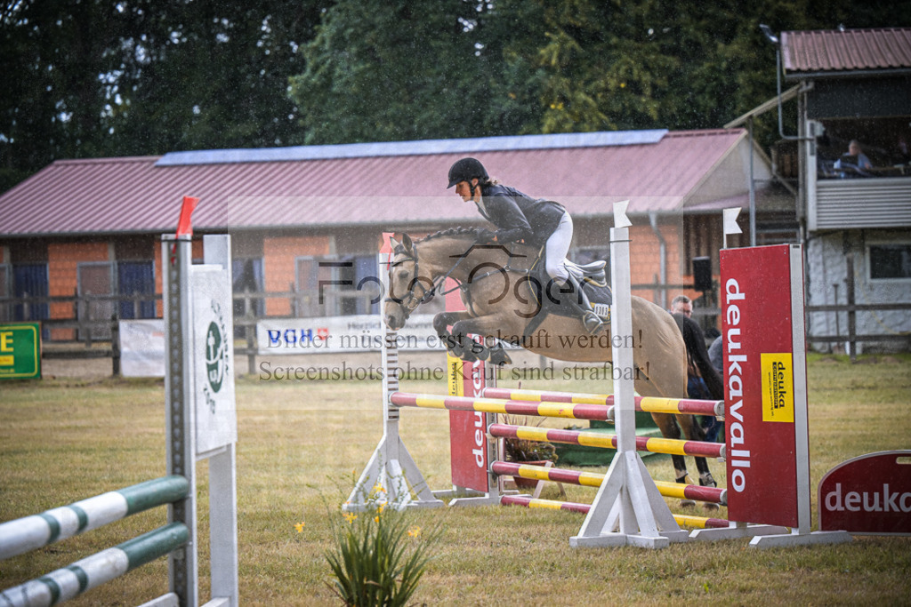 DOS_1166 | Entdecke hochwertige Reitturnierfotos von Foto Oger. Professionell, emotional und authentisch – jetzt Lieblingsmomente im Shop bestellen.Deutschlandweite Turnierfotografie. - Realisiert mit Pictrs.com
