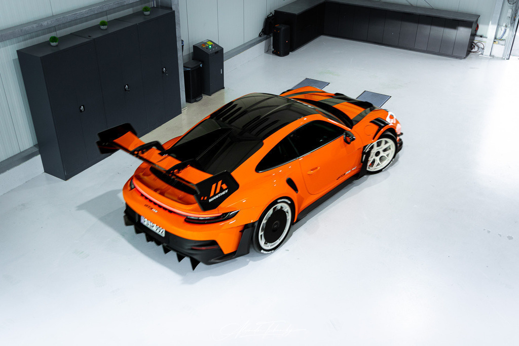911 GT3 RS Manthey | Entdecken Sie die faszinierende Welt von Alexander Tschuncky Arts: Kreative Fotografie, atemberaubende Automobilkunst und hochwertiger Bilderdruck. Lassen Sie sich inspirieren! - Realisiert mit Pictrs.com