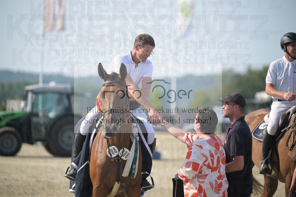 DOS_0020 | Entdecke hochwertige Reitturnierfotos von Foto Oger. Professionell, emotional und authentisch – jetzt Lieblingsmomente im Shop bestellen.Deutschlandweite Turnierfotografie. - Realisiert mit Pictrs.com